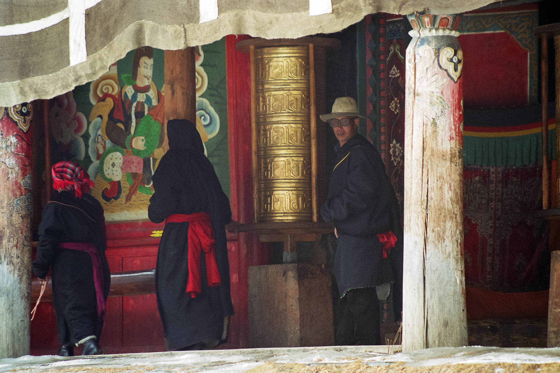photo : rouleaux de prière, monastère, Sichuan, Chine
