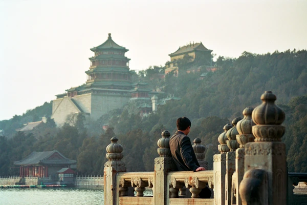 Photo : Vue sur la Colline de la Longévité du Palais d'Été, Haidian, Chine.