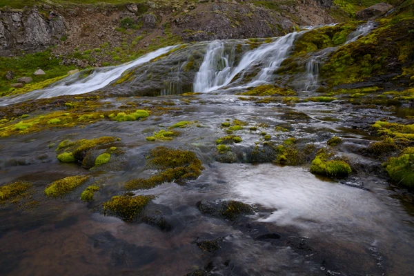 Photo : Cascade et reflet.