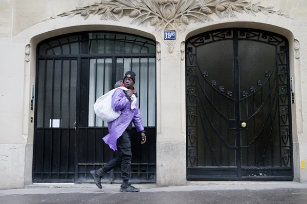 Street photo Paris : 19 bis Boulevard Delessert.