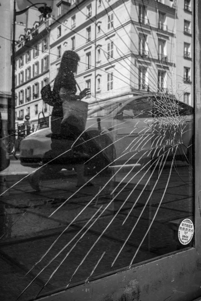 Street photo Paris : Rue Saint-Martin.