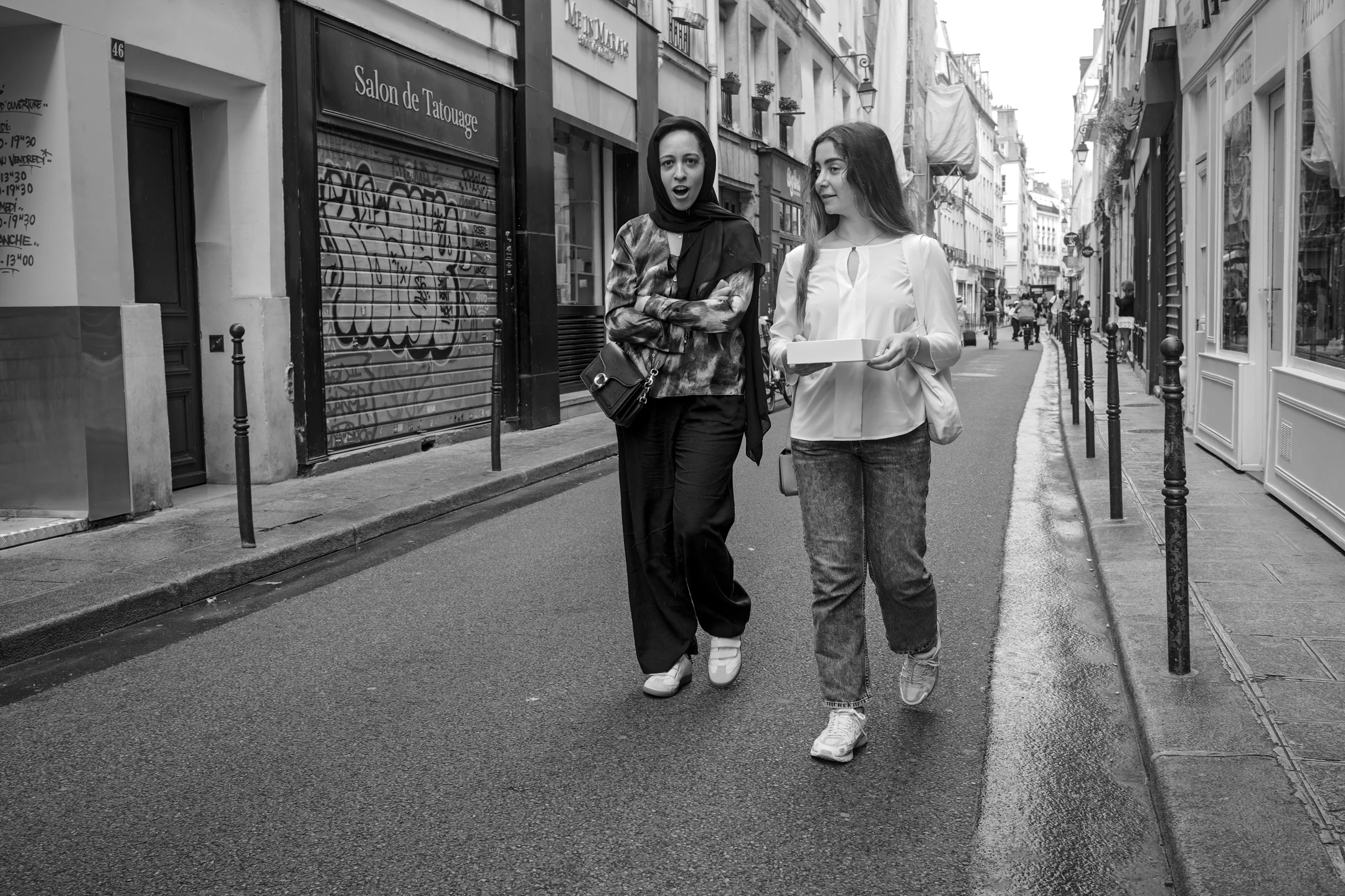 Street photo Paris : Marais, Rue des Gravilliers.