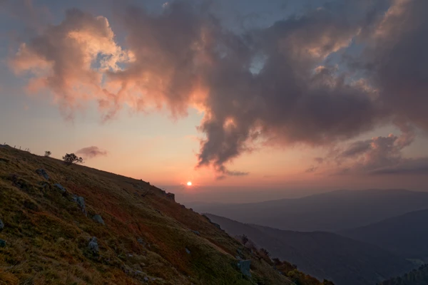 Photo : Lever de Soleil au Kastelberg à l'automne, Vosges.