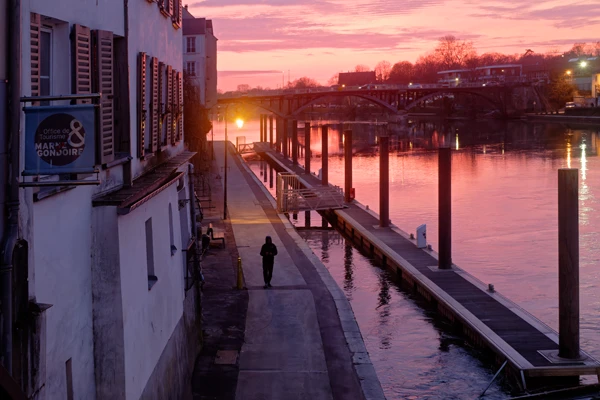 Street photo : France, Seine-et-Marne, Lagny-sur-Marne.