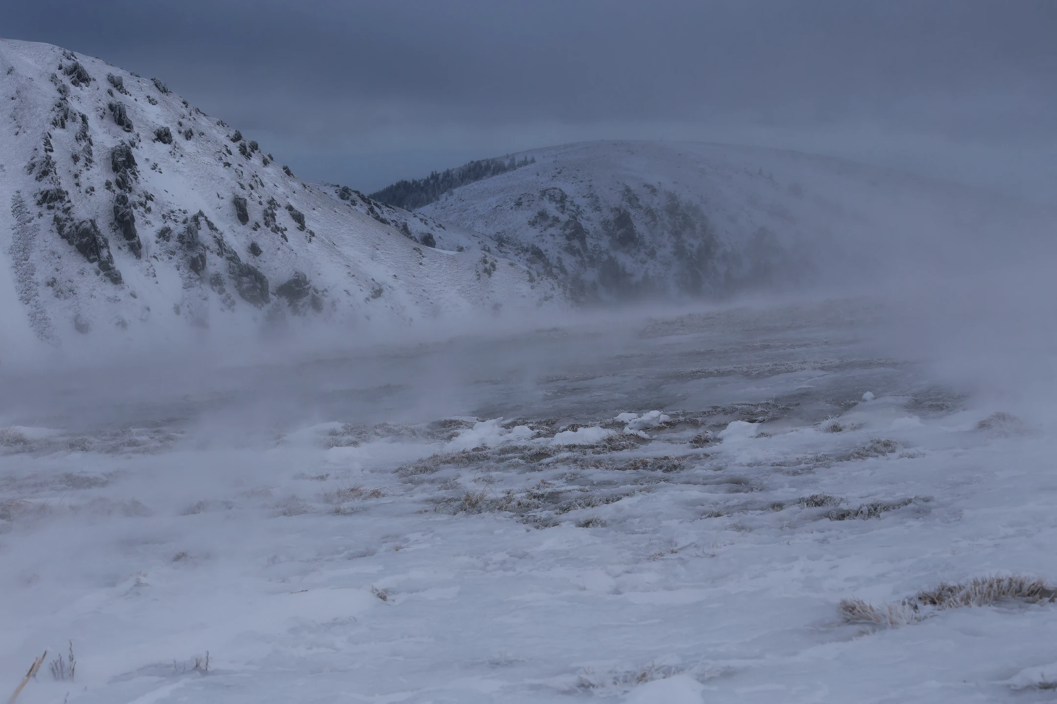 Photo : Petit Hohneck enneigé en hiver, Vosges.